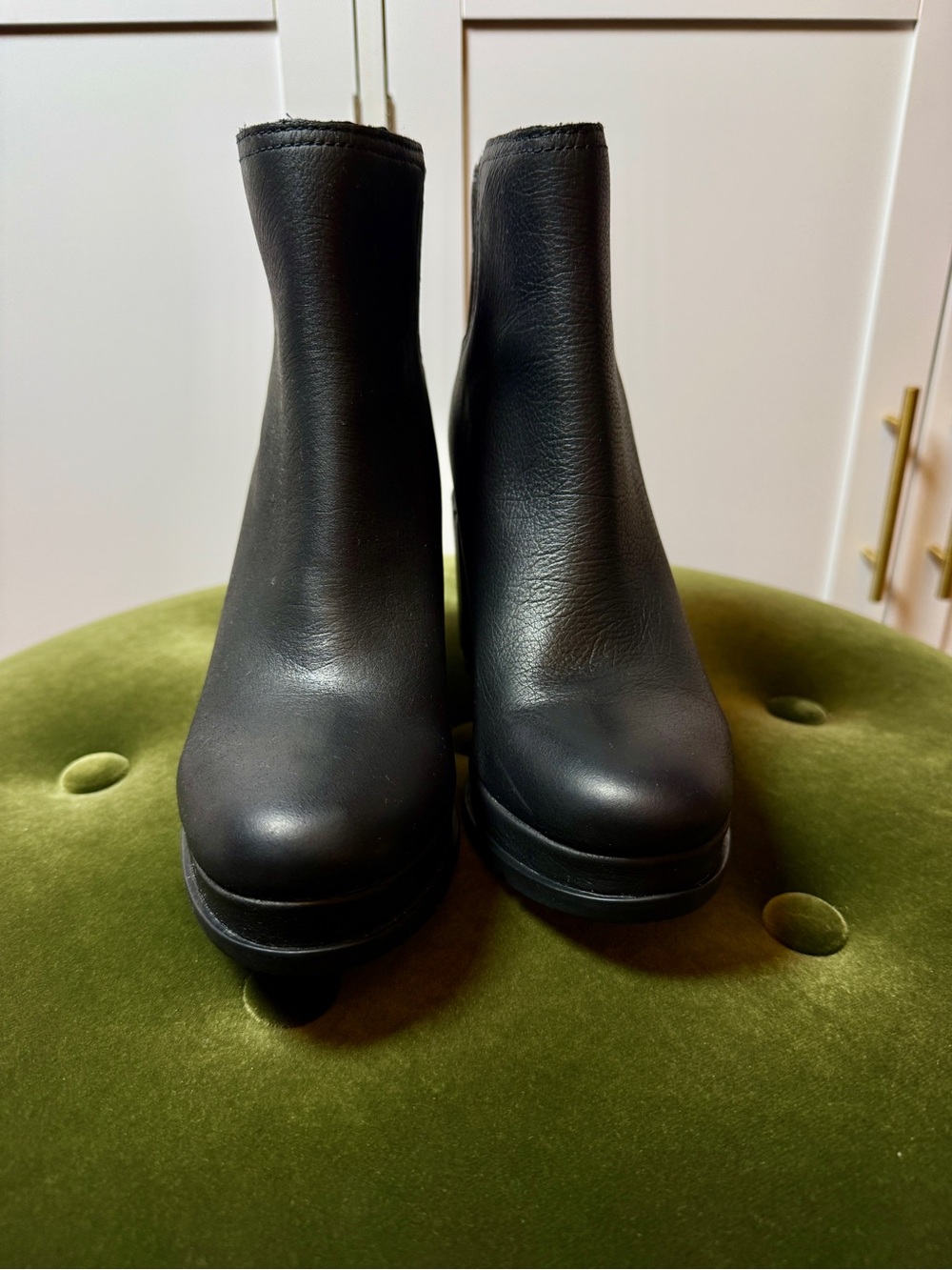 Sorel Blake Waterproof Black Leather Chelsea Boots Size 7.5 Block Heel
